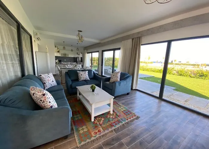 Ferienhaus Luxury 3br Sea View Reeftown Soma Bay *