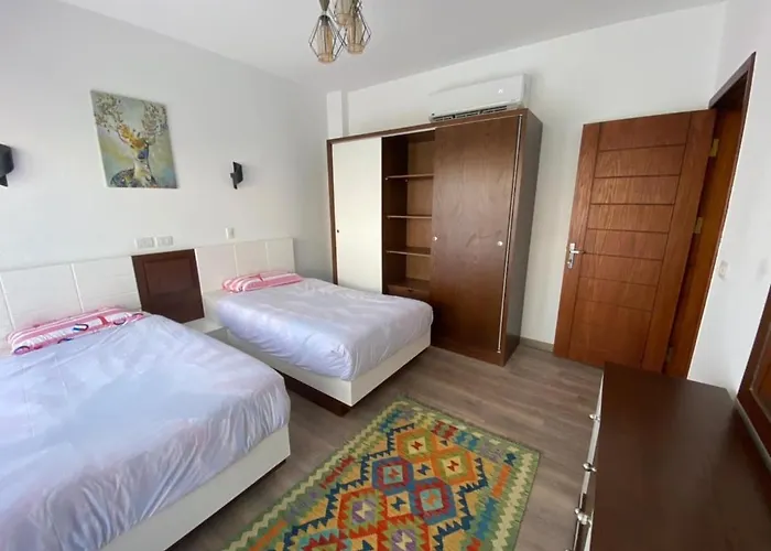 Luxury 3br Sea View Reeftown Soma Bay Ferienhaus